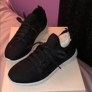 Black Sneakers